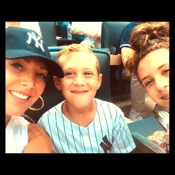 Meet your Posher, Janene - Picture 1 of 3